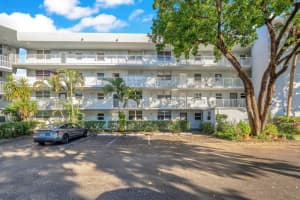 105 Royal Park Dr 3b, Oakland Park