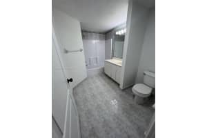 17455 NW 75th Pl APT 104, Hialeah, FL 33015, - MLS#A11938892