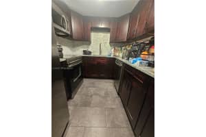 5961 N Falls Cir Dr 109, Lauderhill