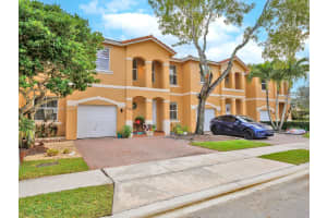 13564 Nw 7th St Pembroke Pines, FL 33028 - MLS#A11938915