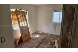 811 40 Ave Ne Other, FL 33703 - MLS#A11938924