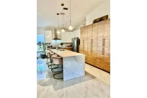 6201 Portsmouth Ln, Davie