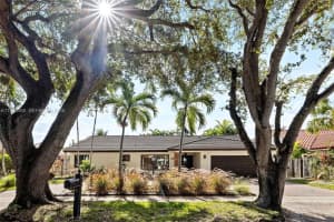 7910 Nw 169th Ter Miami Lakes, FL 33016 - MLS#A11938955