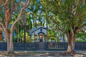 452 Sw 21st Rd, Miami