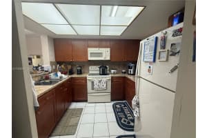 12209 SW 14th Ln APT 1101, Miami, FL 33184, - MLS#A11938991