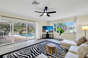 5706 Guava Dr, Tamarac