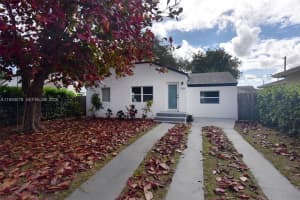 1084 Nw 66th St, Miami