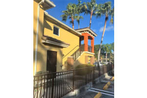 3390 NE 10th St UNIT 201, Homestead, FL 33033, - MLS#A11939101