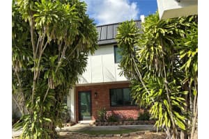 5555 Sw Ludlam Rd 105 South Miami, FL 33155 - MLS#A11939120