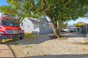 2142 Nw 33rd St Miami, FL 33142 - MLS#A11939122