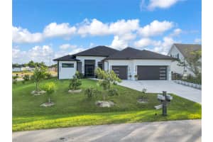 4301 10th St W, Lehigh Acres, FL 33971, - MLS#A11939132