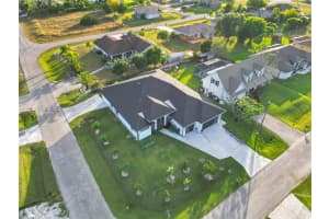 4301 10th St W, Lehigh Acres, FL 33971, - MLS#A11939132