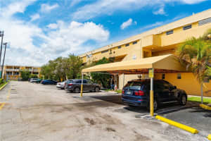 9363 Fontainebleau Blvd APT H206, Miami, FL 33172, - MLS#A11939148