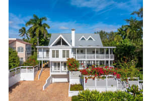 3455 S Moorings Way, Miami