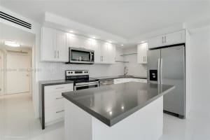 6039 Collins Ave 1222, Miami Beach