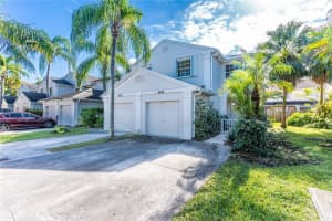 11824 Sw 99th St, Miami