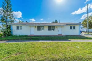 137 Ne 1st Ct A Dania Beach, FL 33004 - MLS#A11939208