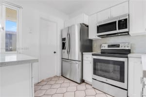 137 Ne 1st Ct A Dania Beach, FL 33004 - MLS#A11939208