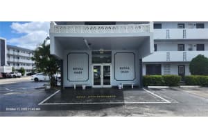 443 Ne 195th St 238, Miami
