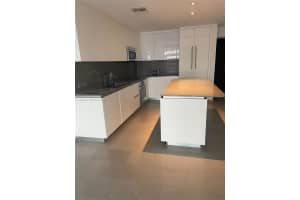 88 SW 7th St Apt 1608, Miami, FL 33130, - MLS#A11939241