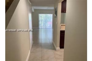 250 Nw 107th Ave 213 Miami, FL 33172 - MLS#A11939286