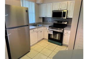 6045 Nw 186th St 323 Hialeah, FL 33015 - MLS#A11939309