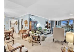 2000 Towerside Terrace APT 1806, Miami, FL 33138, - MLS#A11939351