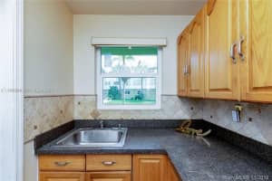 270 Layne Blvd 102 Hallandale Beach, FL 33009 - MLS#A11939364