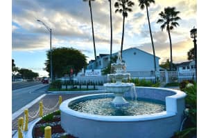 17505 Nw 67th Pl D-11 Hialeah, FL 33015 - MLS#A11939372