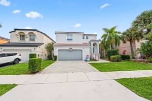 171 Nw 151st Ave, Pembroke Pines