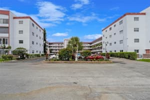 4000 NW 44th Ave APT 203, Lauderdale Lakes, FL 33319, - MLS#A11939465