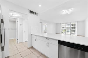 16710 Ne 9th Ave 307 North Miami Beach, FL 33162 - MLS#A11939473