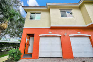 3340 Palomino Dr 222-2 Davie, FL 33024 - MLS#A11939485