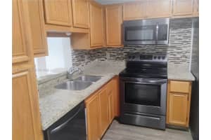 1025 Se 2nd Ave Dania Beach, FL 33004 - MLS#A11939497