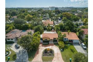 6120 Sw 27th St, Miami