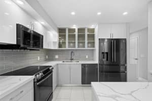 701 Three Islands Blvd 411 Hallandale Beach, FL 33009 - MLS#A11939500