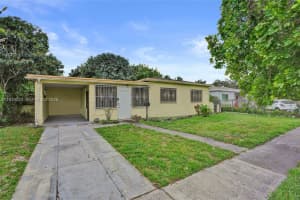 1050 Ne 153rd Ter North Miami Beach, FL 33162 - MLS#A11939522