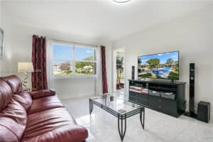 4801 Nw 34th St 406 Lauderdale Lakes, FL 33319 - MLS#A11939580