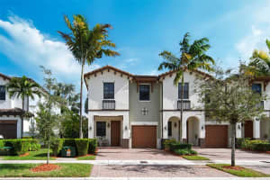 8885 Nw 102nd Ct, Doral