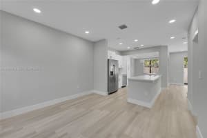 884 Nw 170th Ter Pembroke Pines, FL 33028 - MLS#A11939588