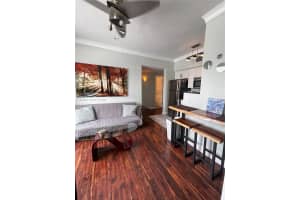 1320 Drexel Ave 301, Miami Beach