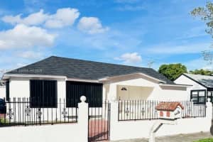 6537 Sw 39th Ter, Miami