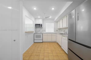 501 Three Islands Blvd 220 Hallandale Beach, FL 33009 - MLS#A11939606