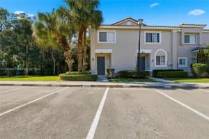 5703 Nw 48th Ave, Coconut Creek