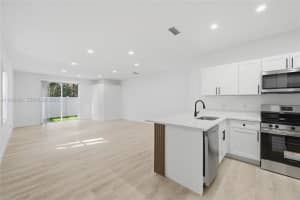 5703 Nw 48th Ave Coconut Creek, FL 33073 - MLS#A11939621