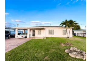 14321 Madison St Miami, FL 33176 - MLS#A11939651