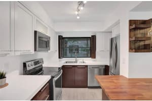 6060 S Falls Cir Dr 205 Lauderhill, FL 33319 - MLS#A11939655