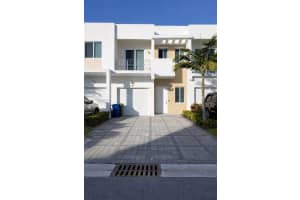 7220 Nw 103rd Path, Doral 7220 Nw 103rd Path, Doral