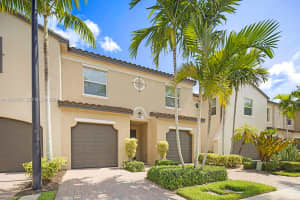 4631 Mediterranean Cir Palm Beach Gardens, FL 33418 - MLS#A11939781