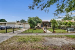 3030 Nw 5th St Miami, FL 33125 - MLS#A11939795